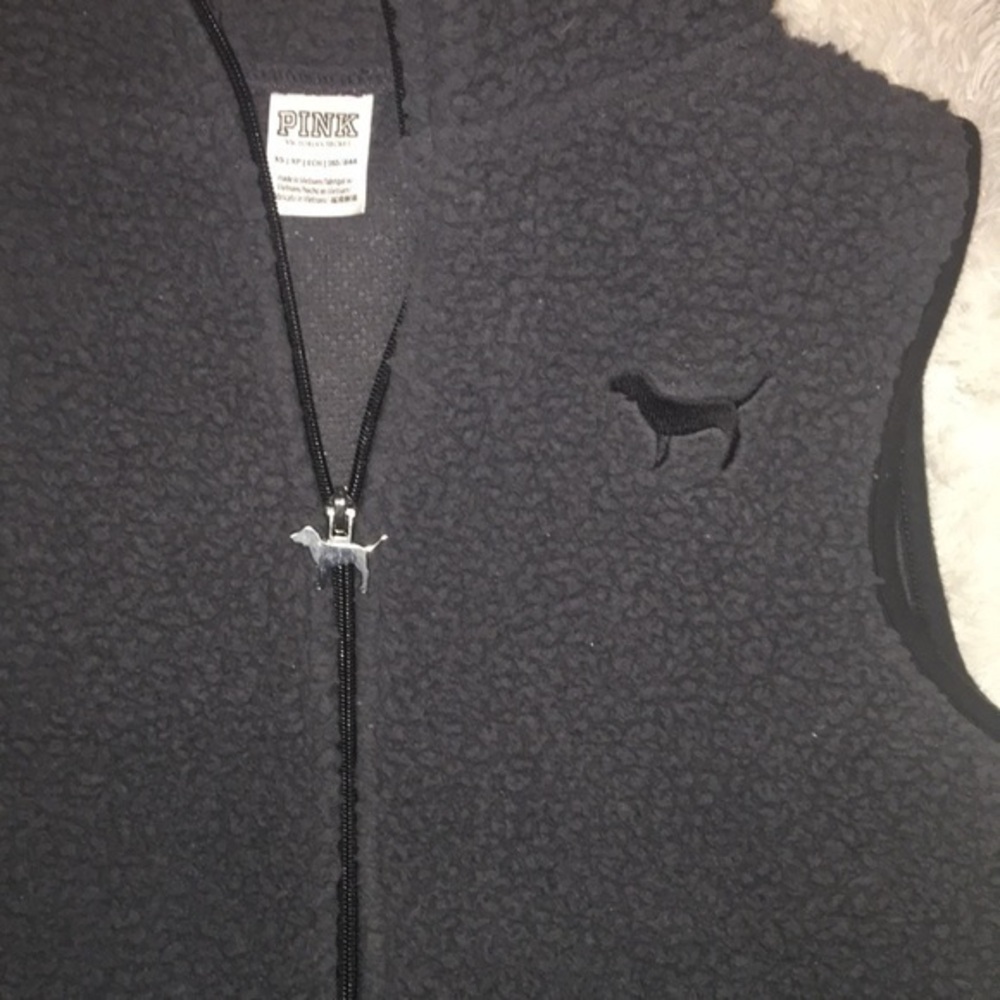 🌹🌹🌹Victoria Secret Pink faux sheep vest